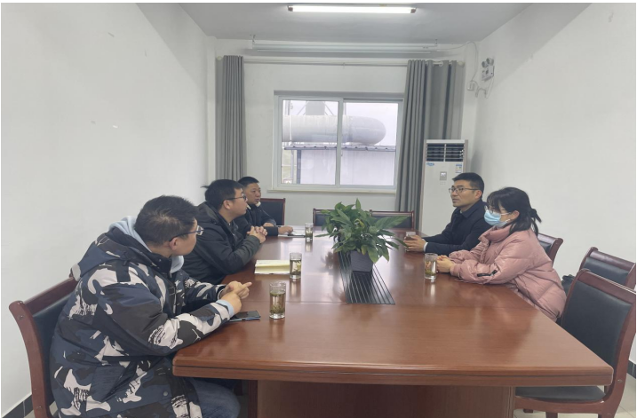 副区长程丽群、万顺利深入双益开展节前慰问检查